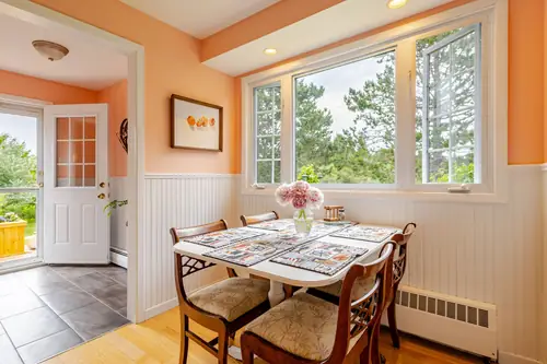 The dining area beside the windows